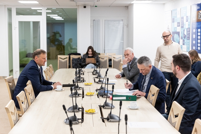 Parlamentarai panaikino VSD pranešėjo komisijos išvadas