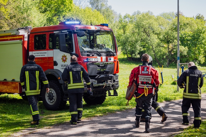 Stovykloje Lazdijų rajone kilo gaisras: buvo evakuoti 52 vaikai