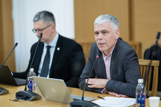 Arūnas Streikus