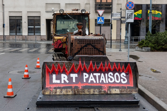 Prezidentui pasirašius LRT pataisas, opozicija neatsitraukia