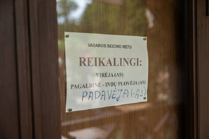 Ministrė atmeta siūlymą nepilnamečiams leisti dirbti ir sekmadieniais