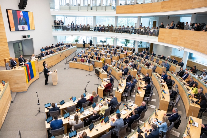 Seimas nori, kad savivalda viešintų vidaus sandorių ataskaitas