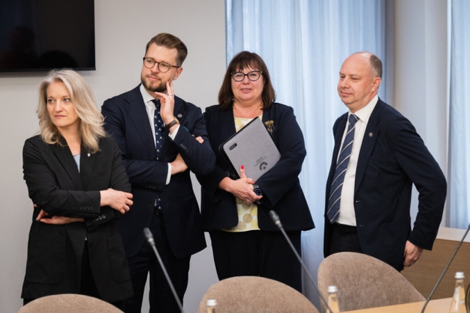 Socialdemokratai, demokratai, „valstiečiai“ ketvirtadienį žada pasirašyti koalicijos sutartį