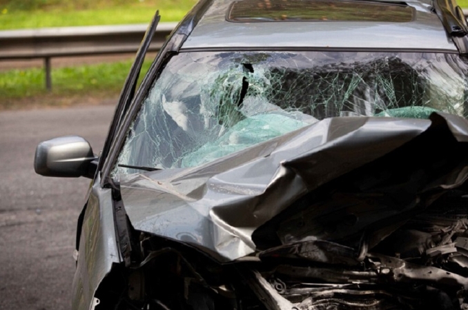 Trakų rajone kaktomuša susidūrė automobiliai: vairuotojas žuvo