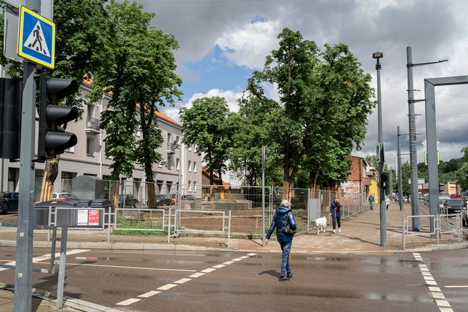 Vientisa: taryba pritarė, kad būtų išpirkta A. Juozapavičiaus pr. 71 sklypo dalis, kad visą teritoriją būtų galima vienodai sutvarkyti.