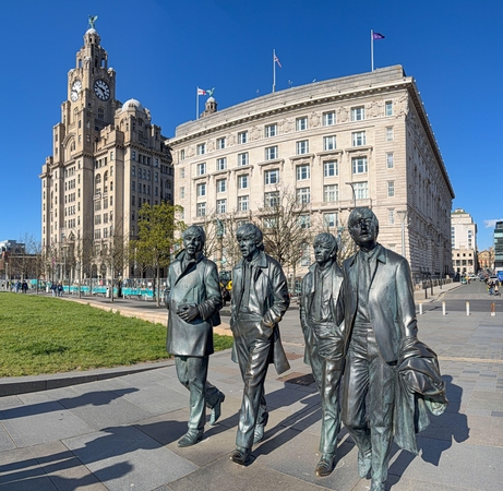 Grupės „The Beatles“ statua Liverpulyje