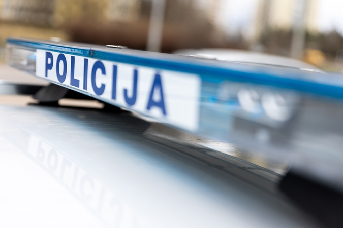 Buvęs Šalčininkų policijos pareigūnas: miegodavau su ginklu, iš seifo vogė kontrabandos bylas