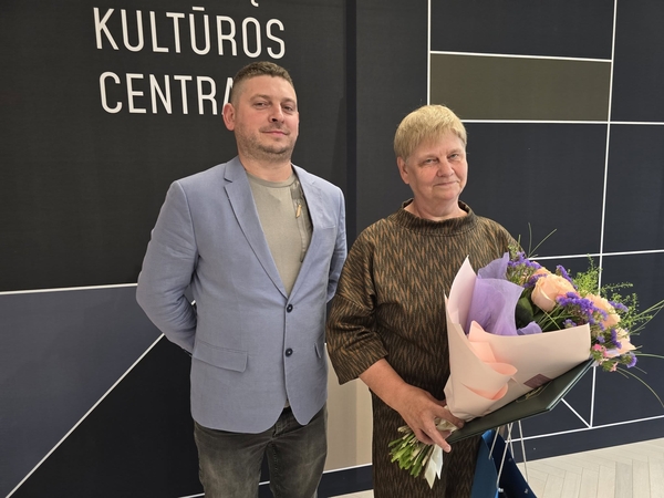 Už rūpestį ir pasiaukojimą šeimai: sveikinimai skriejo devynis vaikus užauginusiai mamai