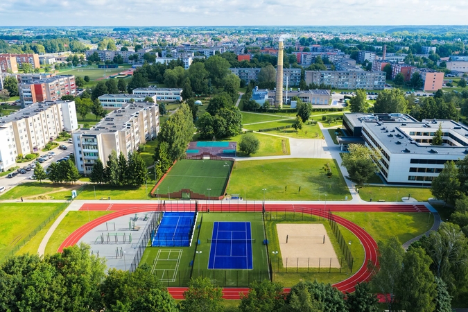 Jau netrukus Gargžduose bus atidarytas sporto aikštynas prie „Vaivorykštės“ gimnazijos