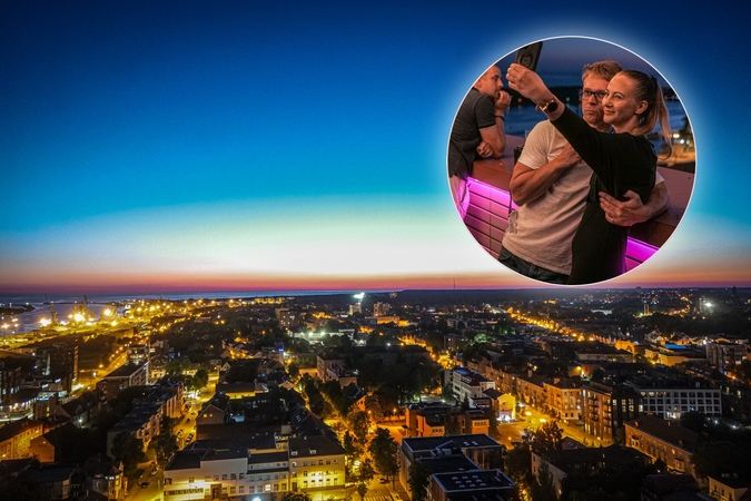 Terasa įsikūrusi 75 metrų aukštyje, ant „Amberton Hotel Klaipėda“ dangoraižio stogo. 