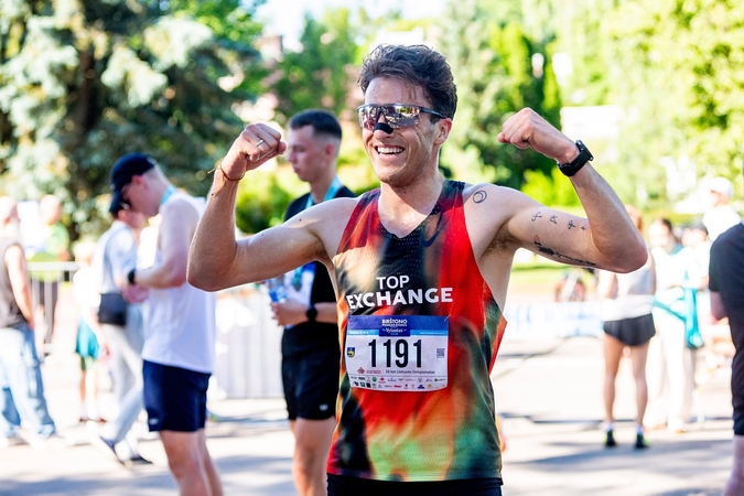 Lietuvos 10 km bėgimo čempionais Birštone tapo Tarasevičius ir Šatikaitė