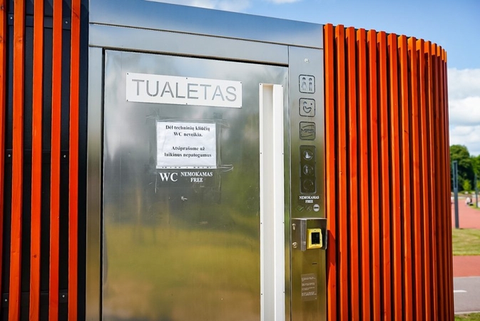 Panevėžietis pasipiktino tualetu Senvagėje: jis, matyt, niekada ir neveikė