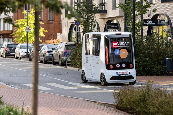Uždegė žalią šviesą autonominių automobilių bandymams