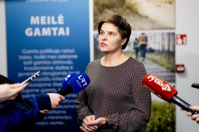 Valdo Adamkaus premija įteikta aplinkosaugininkei Linai Paškevičiūtei