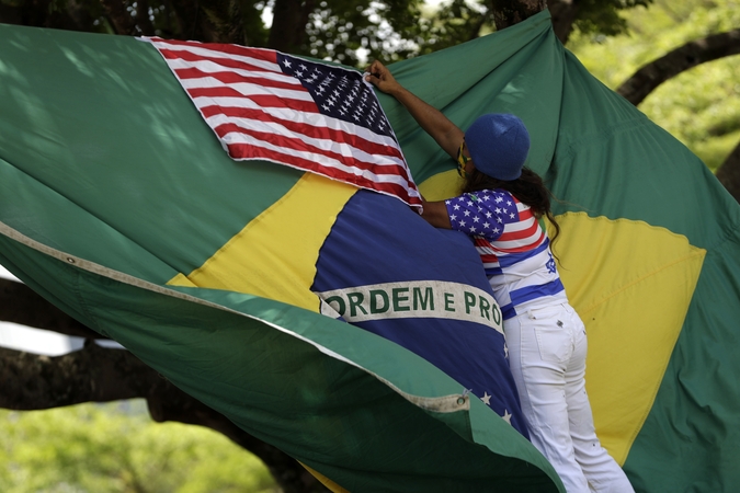 JAV grasina Brazilijai naujais muitais