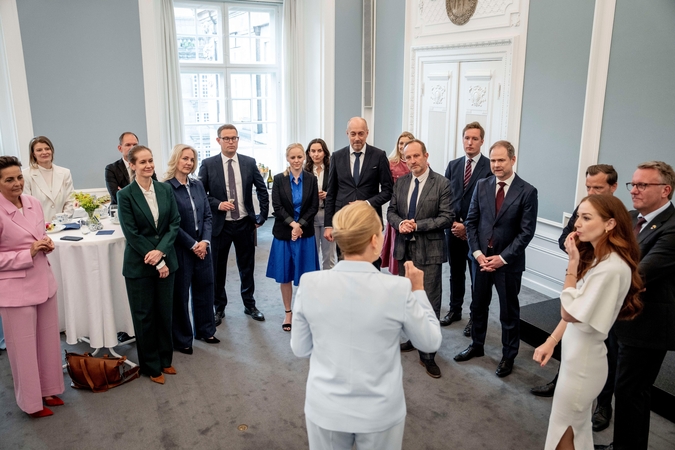 Danijos premjerė pristatė naująją vyriausybę: moterys sudaro daugumą