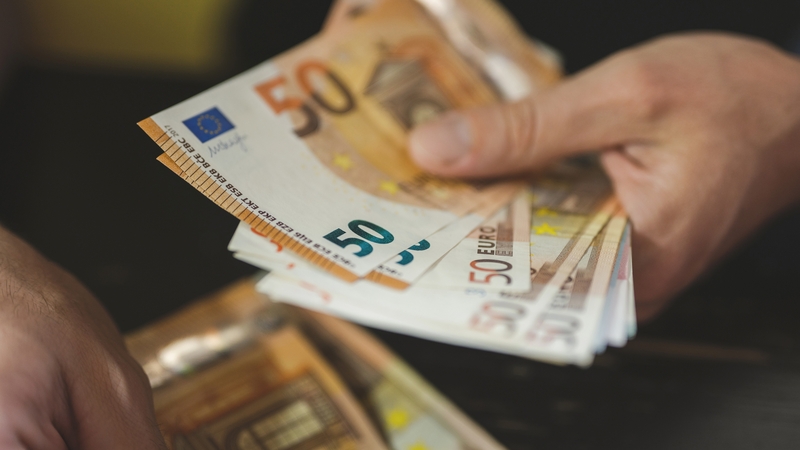 Atlygio atskirtis tarp Lietuvos miestų auga: kurie gyventojai uždirba daugiausiai?