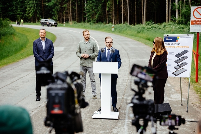 „Fegda“ įsipareigojo iš naujo nutiesti 4 km kelią į poligoną
