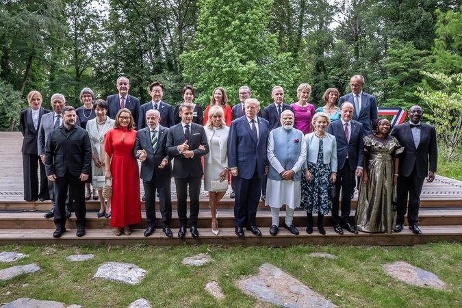Bendroje deklaracijoje G7 žada remti Ukrainą ir įvesti sankcijas Rusijai