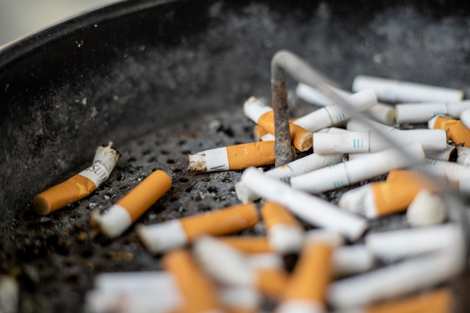 Tendencija: tradicinių cigarečių jaunimas rūko mažiau, tačiau sparčiai auga elektroninių cigarečių vartojimas.