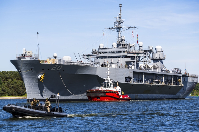 Vizitas: į Klaipėdą atvykęs „USS Mount Whitney“ tapo JAV įsipareigojimo Lietuvos ir Baltijos regiono saugumui simboliu.