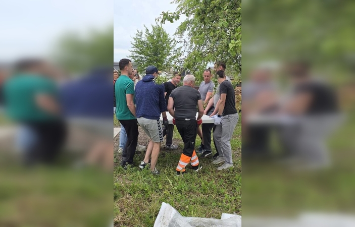 Vaizdas: džiaugiamasi, kad klaipėdiečių dėka buvo pastatyti lauko teniso ir šachmatų stalai.