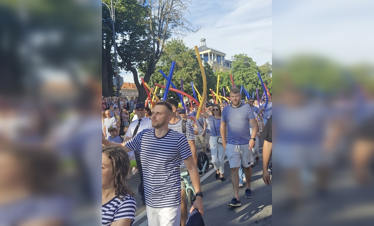 Tradicija: spalvingai pasipuošę klaipėdiečiai judės ir Naujojo Sodo gatve.