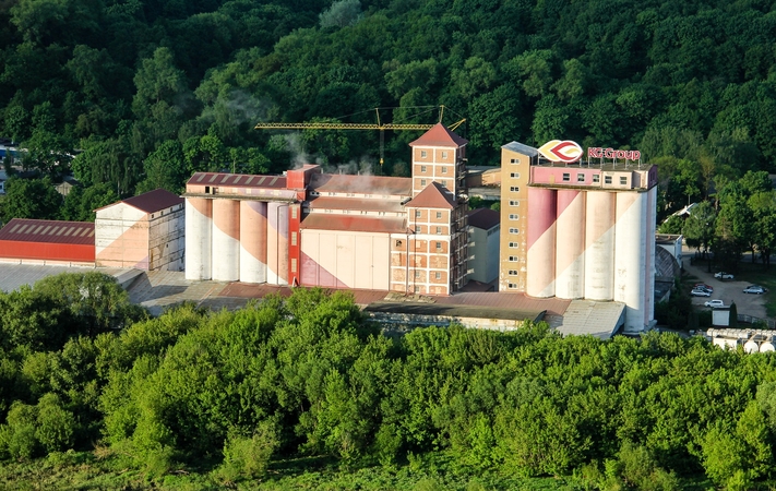 Vienas „Akola Group“ vadovų: svarstoma iš Kauno iškelti pašarų gamybą