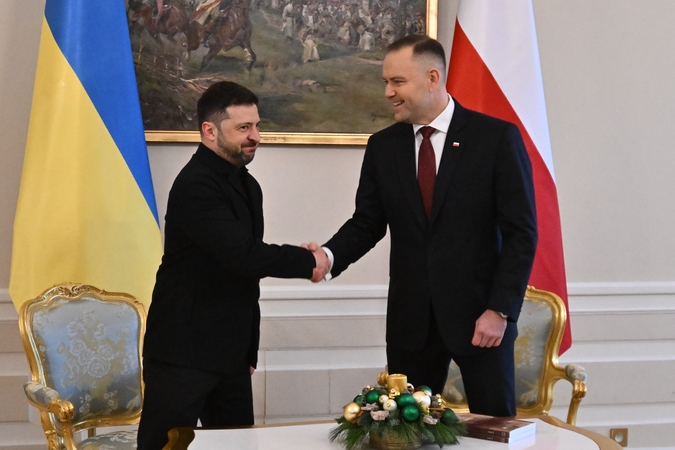 Kilus įtampai, Lenkijos premjeras ragina Nawrockį ir Zelenskį pradėti derybas