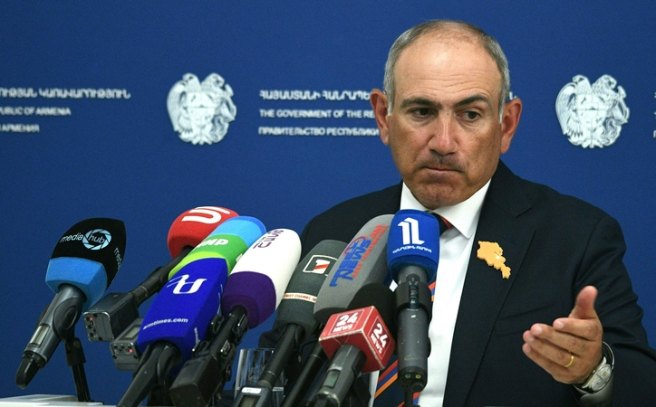 Armėnijos premjeras atmeta Rusijos spaudimą surengti referendumą