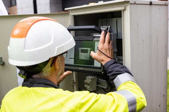 Nepriklausomi tiekėjai turės nutraukti brangesnes elektros sutartis su šiais vartotojais