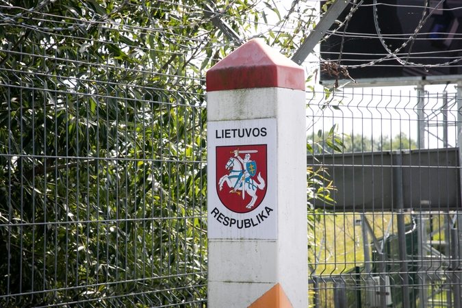 Pasienyje su Baltarusija apgręžta 13 neteisėtų migrantų