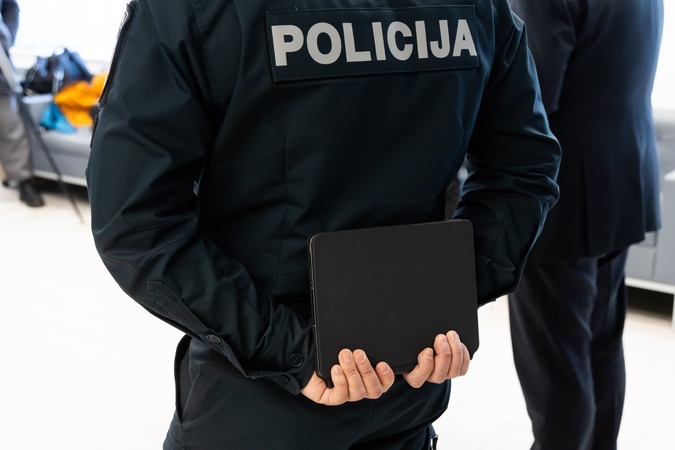 Policija