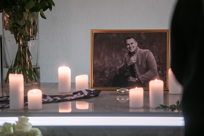 Visaginas atsisveikino su Jevgenijumi Šuklinu: miestas jam turėtų statyti paminklą