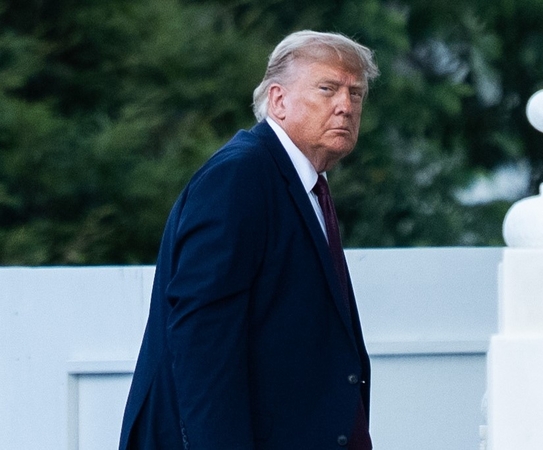 Aukščiausiasis JAV teismas paliko galioti sprendimą dėl Trumpo seksualinio smurto