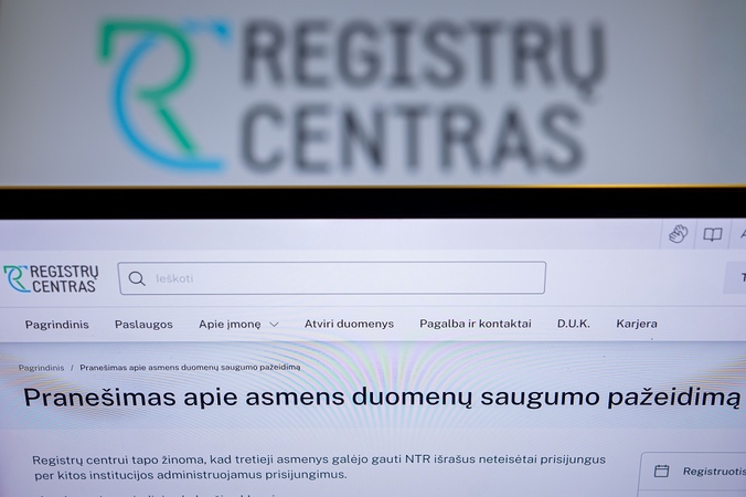 Institucijoms ir politikams toliau nesutariant, kas ir kada turėjo informuoti visuomenę, pasisakė RC 
