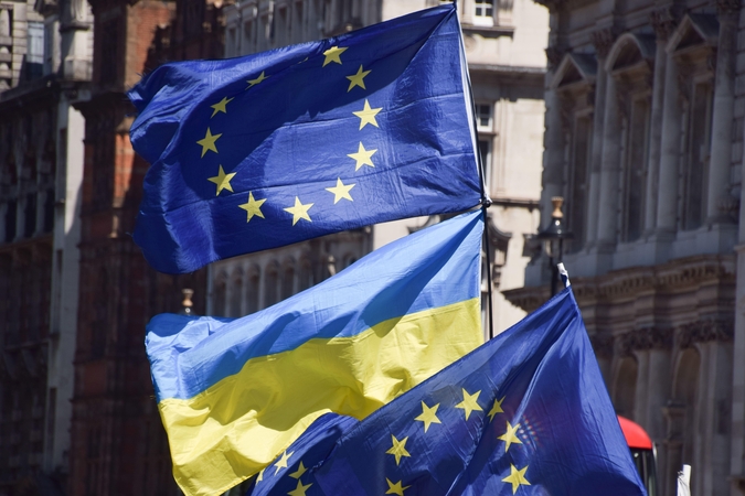 ES siūlo nebeteikti pabėgėlio apsaugos šaukiamojo amžiaus ukrainiečiams