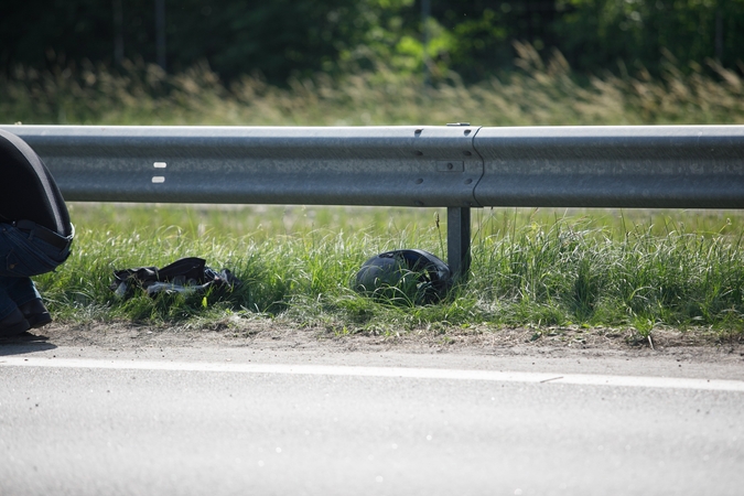 Vilniaus rajone nuo kelio nulėkė nepilnametis motociklininkas