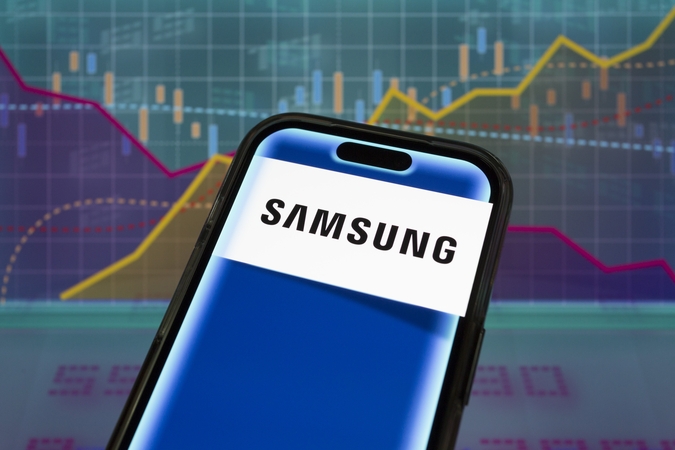 „Samsung“ ruošia revoliuciją: telefonus krausite vos kelias minutes