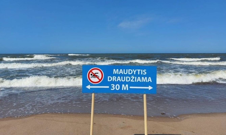 Gelbėtojai jau nebežino, ko griebtis: tėvų elgesys prie vandens šokiruoja