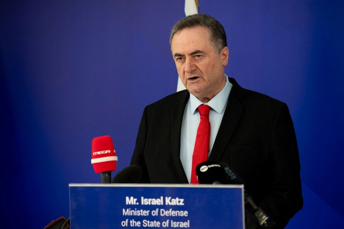 Izraelis teigia esąs pasirengęs jei reikės, trečią kartą pulti Iraną