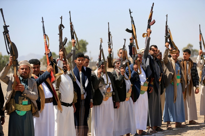 Jemeno husiai po tariamo oro erdvės pažeidimo grasina Saudo Arabijai