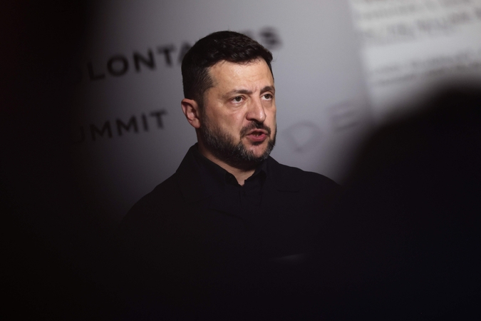 Volodymyras Zelenskis: daugiavaikę šeimą pražudžiusi raketa galėjo būti patiekta Šiaurės Korėjos