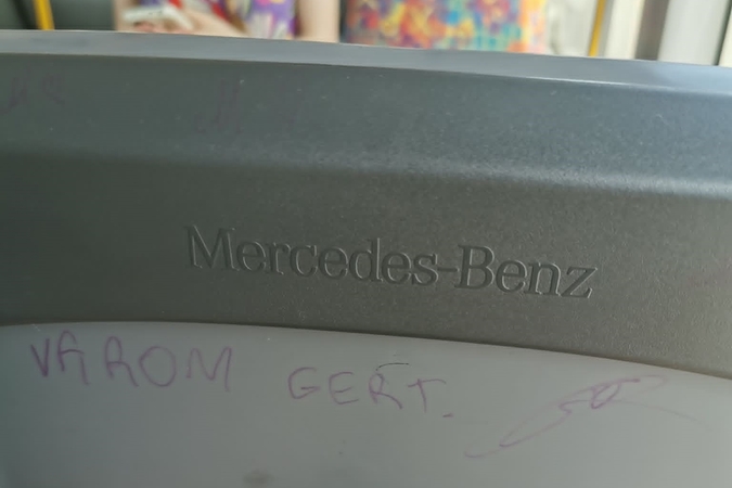 Problema: nors tokių vandalizmo atvejų mažėja, vandalai vis dar paišo arba rašinėja kur tik gali, kartais pačiose netikėčiausiose vietose.