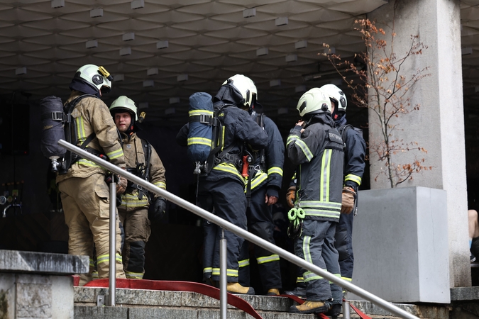 Aliarmas Kauno centre: pranešta apie gaisrą Paveikslų galerijoje