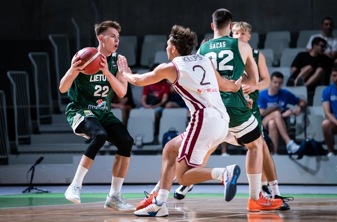 U20 vaikinų rinktinė Europos čempionatą pradėjo užtikrinta pergale prieš Latviją