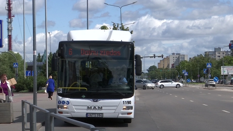 Tūkstančiai keleivių gali likti be autobusų