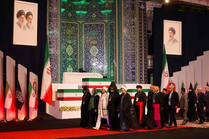 Irane prasideda ajatolos Ali Khamenei laidotuvės