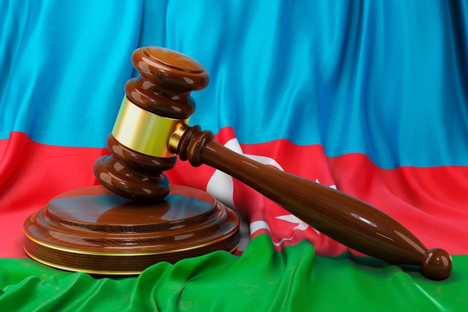 Represijas prieš žiniasklaidą tęsiantis Azerbaidžanas įkalino žurnalistus, NVO darbuotojus