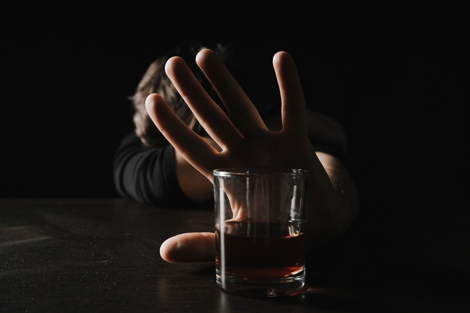 Šie požymiai rodo, kad esate priklausomas nuo alkoholio 
